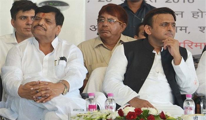 सपा की स्टार प्रचारकों की लिस्ट से शिवपाल बाहर 