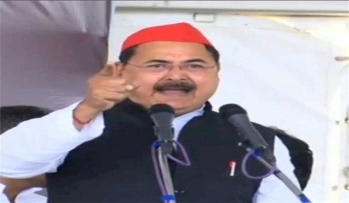 सपा प्रवक्ता बोले, सरकारें मास्क पर तो प्रधानमंत्री गमछे पर जोर दे रहे