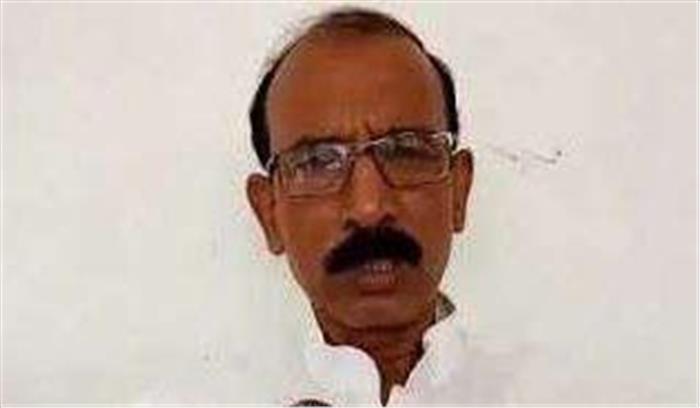 सरकार ने बलात्कार की घटनाओं से ध्यान भटकाने के लिए नोटबंदी जैसी स्थिति पैदा कर दी: सपा