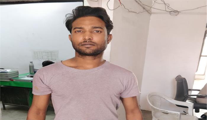 पच्चीस हजार का फरार इनामी बदमाश चढ़ा पुलिस के हत्थे