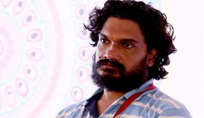 सत्ता में रहने वाले उन चीजों को नष्ट कर देंगे जो उन्हें पसंद नहीं हैं: एस. दुर्गा के निर्देशक