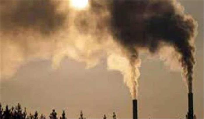 चार फैक्ट्रियों पर लगा प्रशासन का ताला चार फैक्ट्रियों पर लगा प्रशासन का ताला