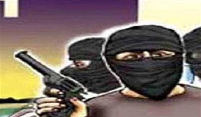 उत्तर प्रदेश : शराब ठेकेदार को बदमाशों ने मारी गोली उत्तर प्रदेश : शराब ठेकेदार को बदमाशों ने मारी गोली