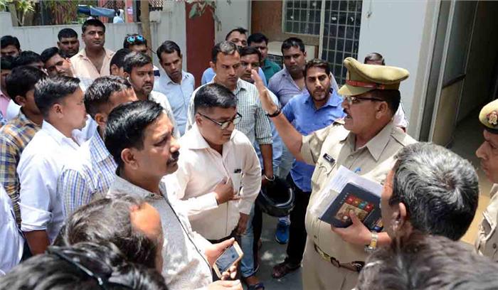 पिछले 9 महीने से वेतन न मिलने पर पुलिस पीसीआर चालकों का गुस्सा फूटा