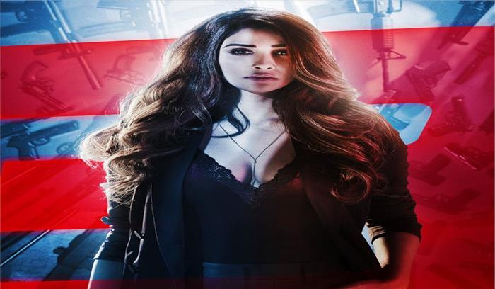 सलमान खान ने किया रेस-3 में डेजी शाह के किरदार को पेश