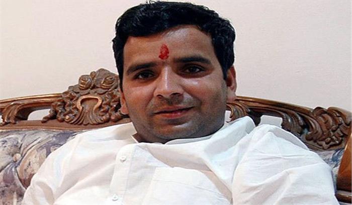 सपा-बसपा का महागठबंधन आगामी चुनाव में देश से भाजपा का सूपड़ा साफ करेगा : धर्मेद्र यादव सपा-बसपा का महागठबंधन आगामी चुनाव में देश से भाजपा का सूपड़ा साफ करेगा : धर्मेद्र यादव