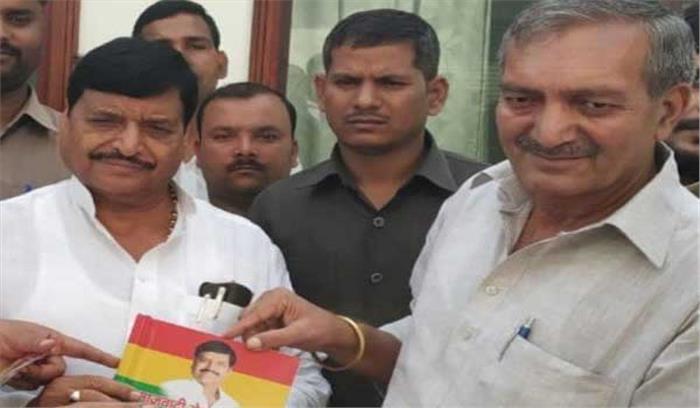  सपा के पूर्व राज्यसभा सदस्य वीरपाल सिंह समाजवादी सेक्युलर मोर्चा में हुए शामिल