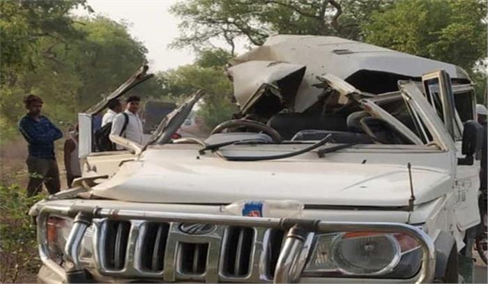 बिहार : मोटरसाइकिल और बुलेरो की टक्कर में दो लोगों की मौत