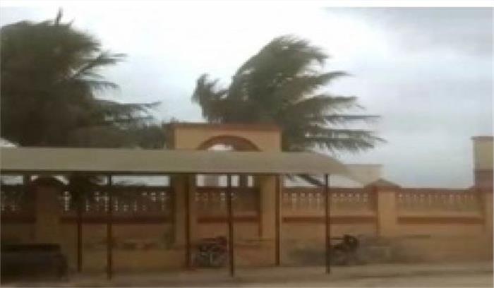 बहामास में डोरियन तूफान के कहर के बाद करीब 2,500 लोग लापता