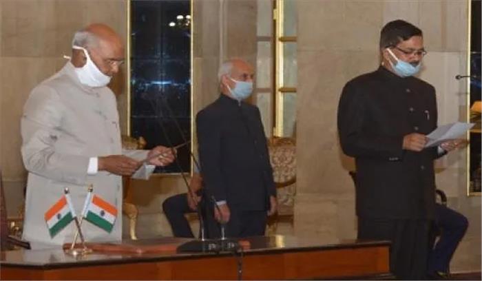 संजय कोठारी ने ली नए सीवीसी पद की शपथ ली