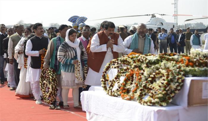 पटना पहुंचा बिहार के दोनों शहीद सपूतों का पार्थिव शरीर, लगे नारे​​​​​​​