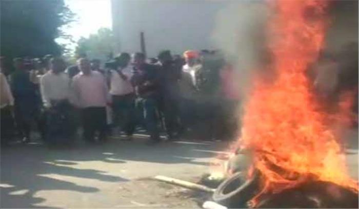 पूरे देश में पद्मावत को लेकर विरोध प्रदर्शन ​​​​​​​