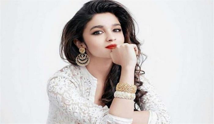 संजू में रणबीर के अभिनय की मुरीद हुई आलिया