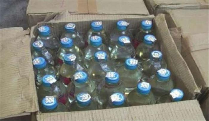 उत्तर प्रदेश में 1200 शीशी देशी शराब बरामद