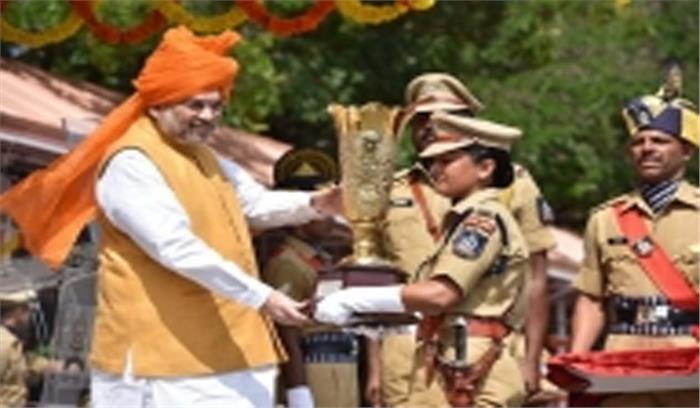 राष्ट्रीय पुलिस अकादमी से पास हुए 92 आईपीएस प्रशिक्षु राष्ट्रीय पुलिस अकादमी से पास हुए 92 आईपीएस प्रशिक्षु