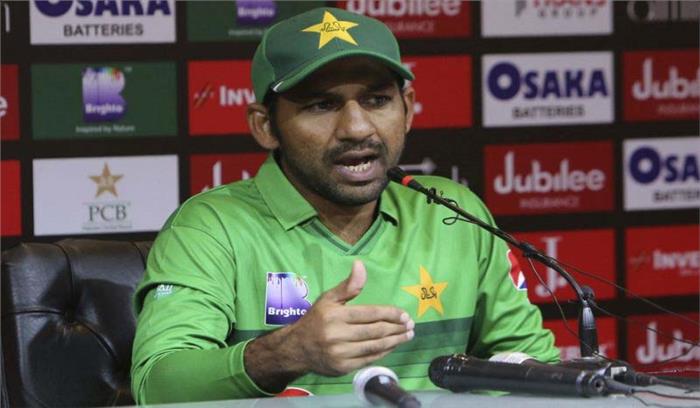 सरफराज को टेस्ट और टी-20 कप्तान से हटाया गया, अजहर और बाबर को कमान