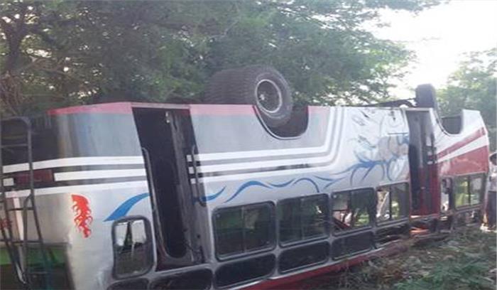 सतना में यात्री बस दुर्घटनाग्रस्त होने से दो की मौत