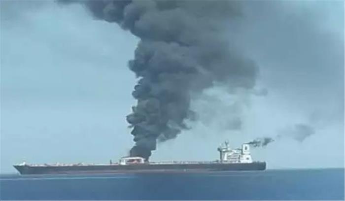 जेद्दा के पास ईरानी टैंकर में विस्फोट, आग लगी