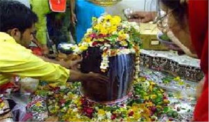 मध्य प्रदेश: सावन के पहले सोमवार पर शिवालयों में श्रद्धालुओं की भीड़ उमड़ी