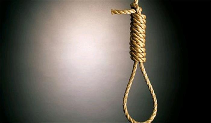 स्कूल में फांसी लगाकर नाबालिग छात्रा ने की खुदकुशी