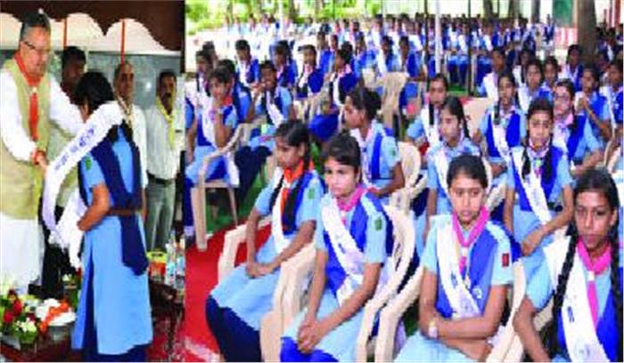 ट्रैफिक मित्रों  के इशारे पर रूकेगी मुख्यमंत्री की गाड़ी