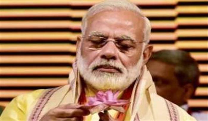 स्कूलों में मोदी की फिल्म दिखाने के कथित आदेश पर विपक्ष खफा