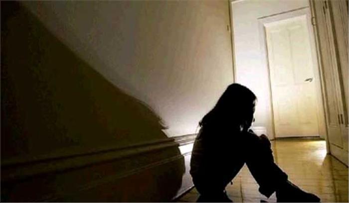 स्कूल के बाथरूम में सफाईकर्मी ने किया बच्ची का यौन शोषण