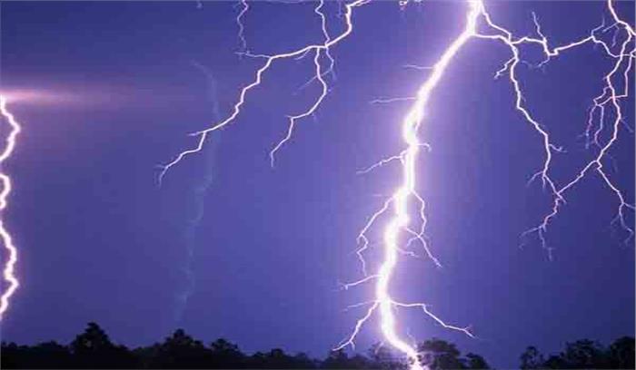 छत्तीसगढ : बिजली गिरने से दो की मौत सात झुलसे