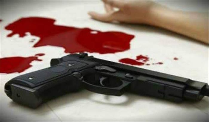 सुरक्षाकर्मी ने खुद को गोली मार की आत्महत्या