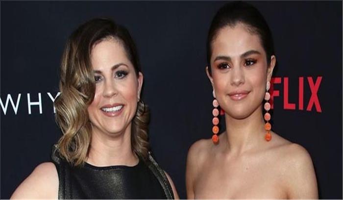 इंस्टाग्राम पर एक- दूसरे को फॉलो नहीं करते सेलिना गोमेज और उनकी मां
