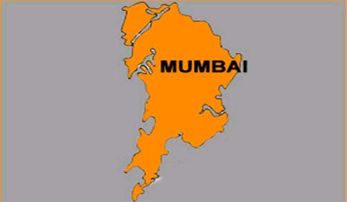 वरिष्ठ अभिनेत्री ने व्यवसायी पर लगाया पीछा करने का आरोप वरिष्ठ अभिनेत्री ने व्यवसायी पर लगाया पीछा करने का आरोप