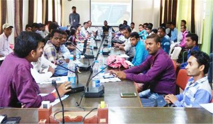 नगद रहित भुगतान दिया गया प्रशिक्षण