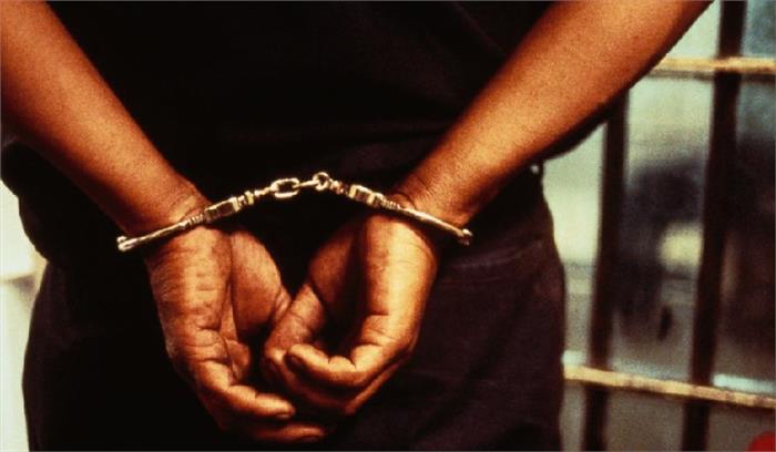 लॉटरी के बहाने ठगने वाले नाइजीरियन सहित सात गिरफ्तार