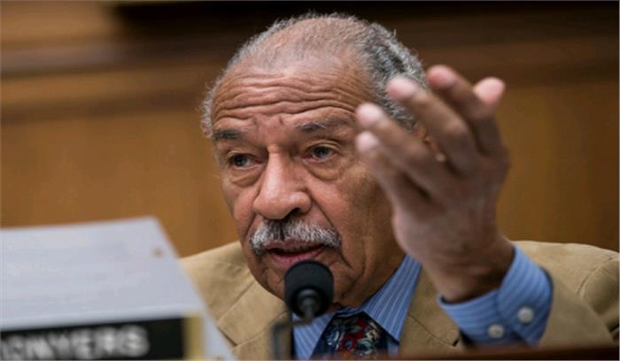 यौन शोषण के आरोपी अमेरिकी सांसद जॉन कॉनयर्स ने पद छोड़ा