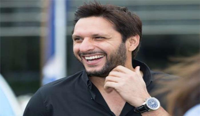 शाहिद अफरीदी पीठ की चोट के कारण पाकिस्तान सुपर लीग-6 के अबू धाबी चरण से हुए बाहर