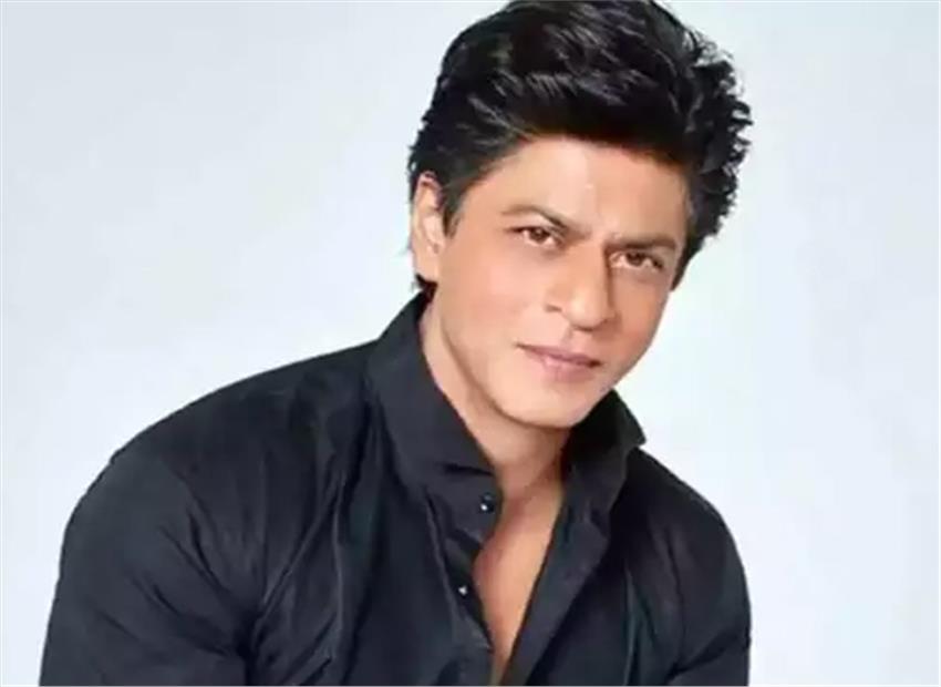 शाहरुख ने जीरो में अपने बौने के किरदार से पर्दा उठाया