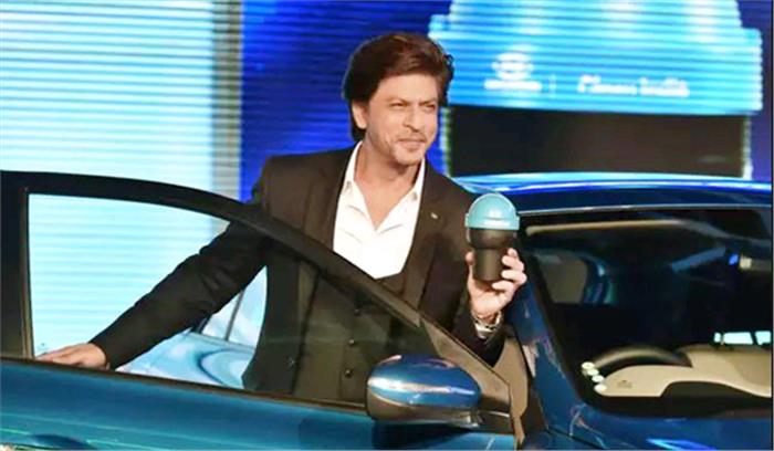 शाहरुख ने किया कारों के लिए चलित कूड़ेदान का अनावरण