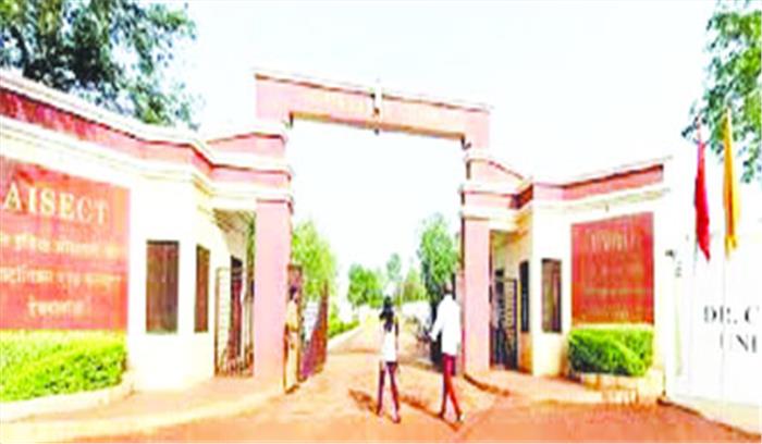 शैलेष पाण्डेय सहित 4 के खिलाफ मामला दर्ज