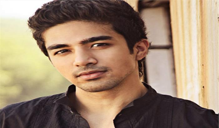 साकिब सलीम पहुंचे किशोर सहायता केंद्र