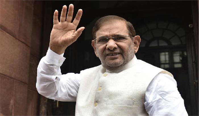 अब आजादी बचाने की लड़ाई लड़नी है : यादव अब आजादी बचाने की लड़ाई लड़नी है : यादव