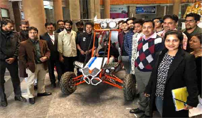 शारदा विवि के छात्रों की बनाई गईं गाड़ियां ऑटो एक्सपो में होगी प्रदर्शित