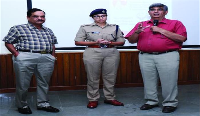 विदेशी छात्रों की सुरक्षा व सहयोग के लिए पुलिस विभाग हमेशा तत्पर : सुनीति