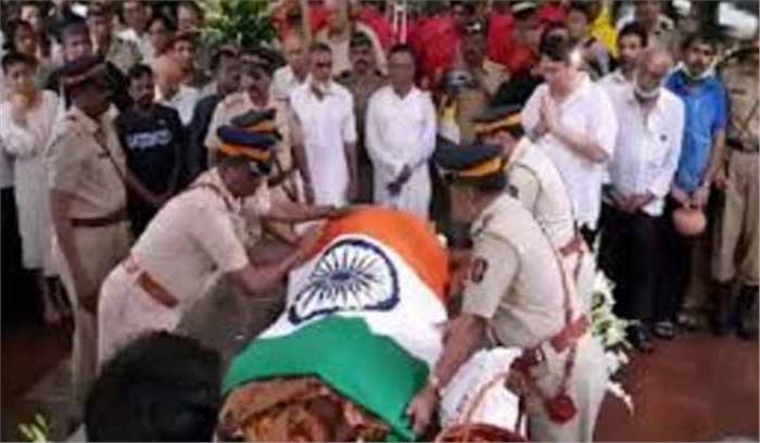 शशि कपूर का अंतिम संस्कार राजकीय सम्मान के साथ किया गया