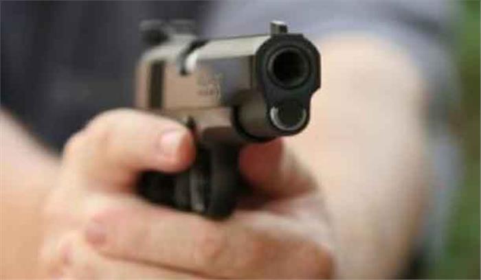 पेट्रोल पम्प मालिक से लाखों की लूट