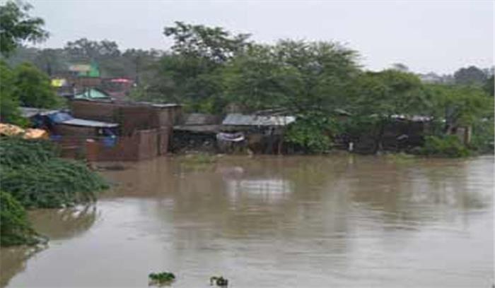 मध्यप्रदेश : भारी बारिश से निचली बस्तियों में भरा पानी