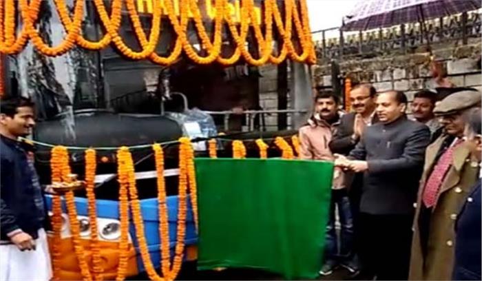 हिमाचल में मुख्यमंत्री ने इलेक्ट्रिक बस को दिखाई हरी झंडी