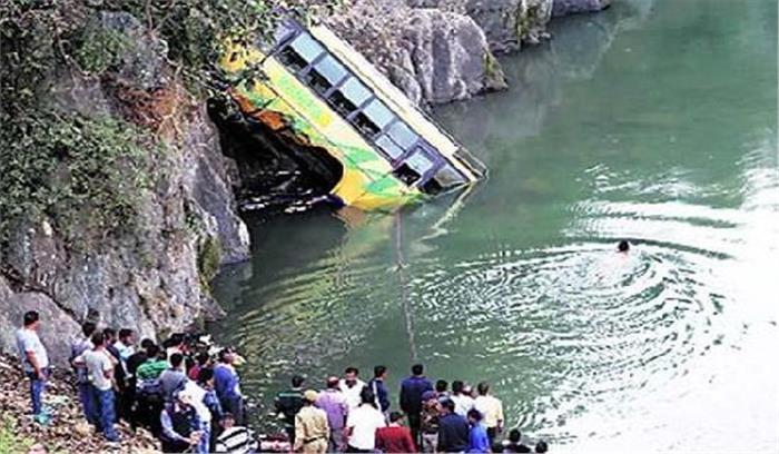 शिमला: बस दुर्घटना में 10 मृतकों की अभी तक पहचान नहीं हुई  