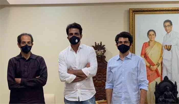 मुख्यमंत्री उद्धव ठाकरे से मिले सोनू सूद