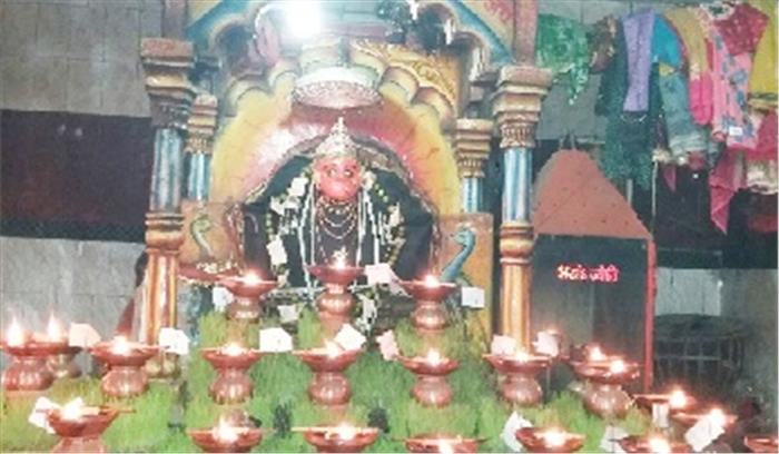 मंदिरों में ज्योतिकलश प्रज्वलित