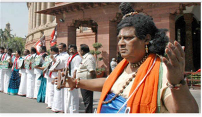 शिवप्रसाद ने नारदमुनि के रूप में आंध्र को विशेष राज्य का दर्जा देने की मांग की